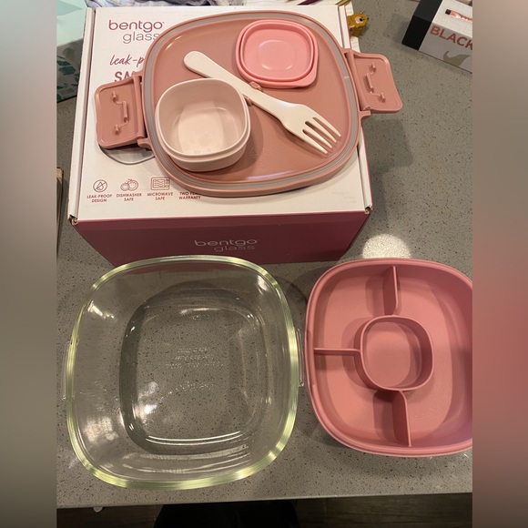 Glass Salad Container - Rose - Picture 2 of 5